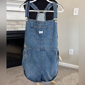NWT Levi’s Overalls